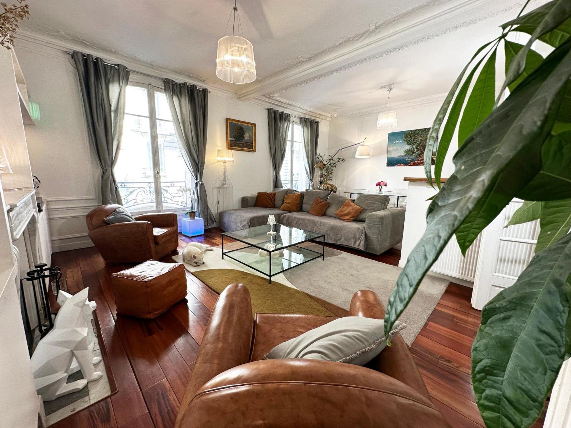 Appartement Spacieux Arc De Triomphe